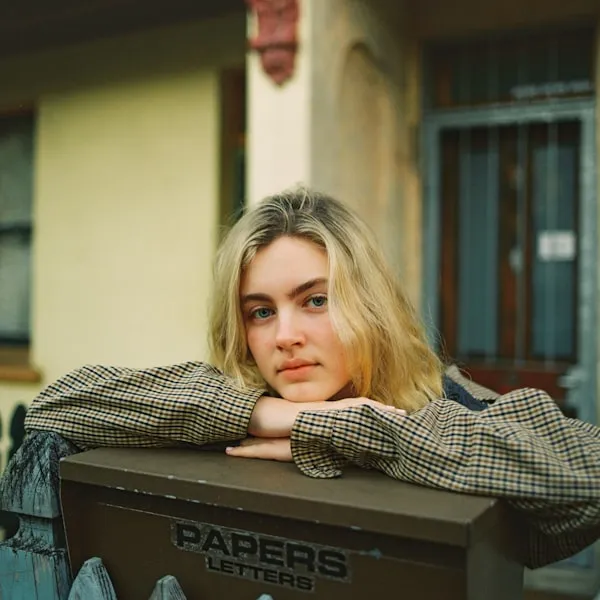 Ella Runo, Oakmeadowworks-tiimi